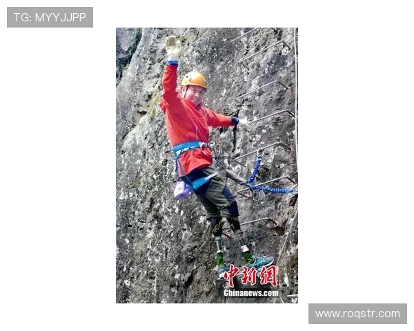 攀岩抱石赛竞技魅力全面解析：挑战极限突破自我展现力量与智慧