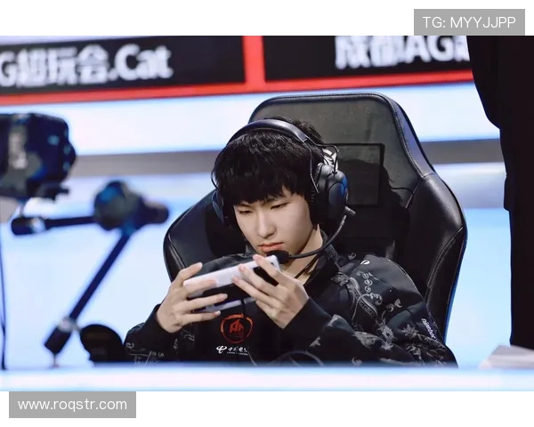 直播爆料Blue透露书源试训KPL三大强队表现出色引发职业电竞关注